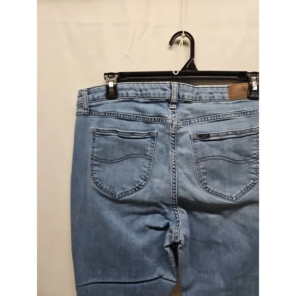 Lee Women's Blue Straight Leg Relaxed Fit Denim Jeans Mid Rise Size 12 36 X 29 - Picture 15 of 16